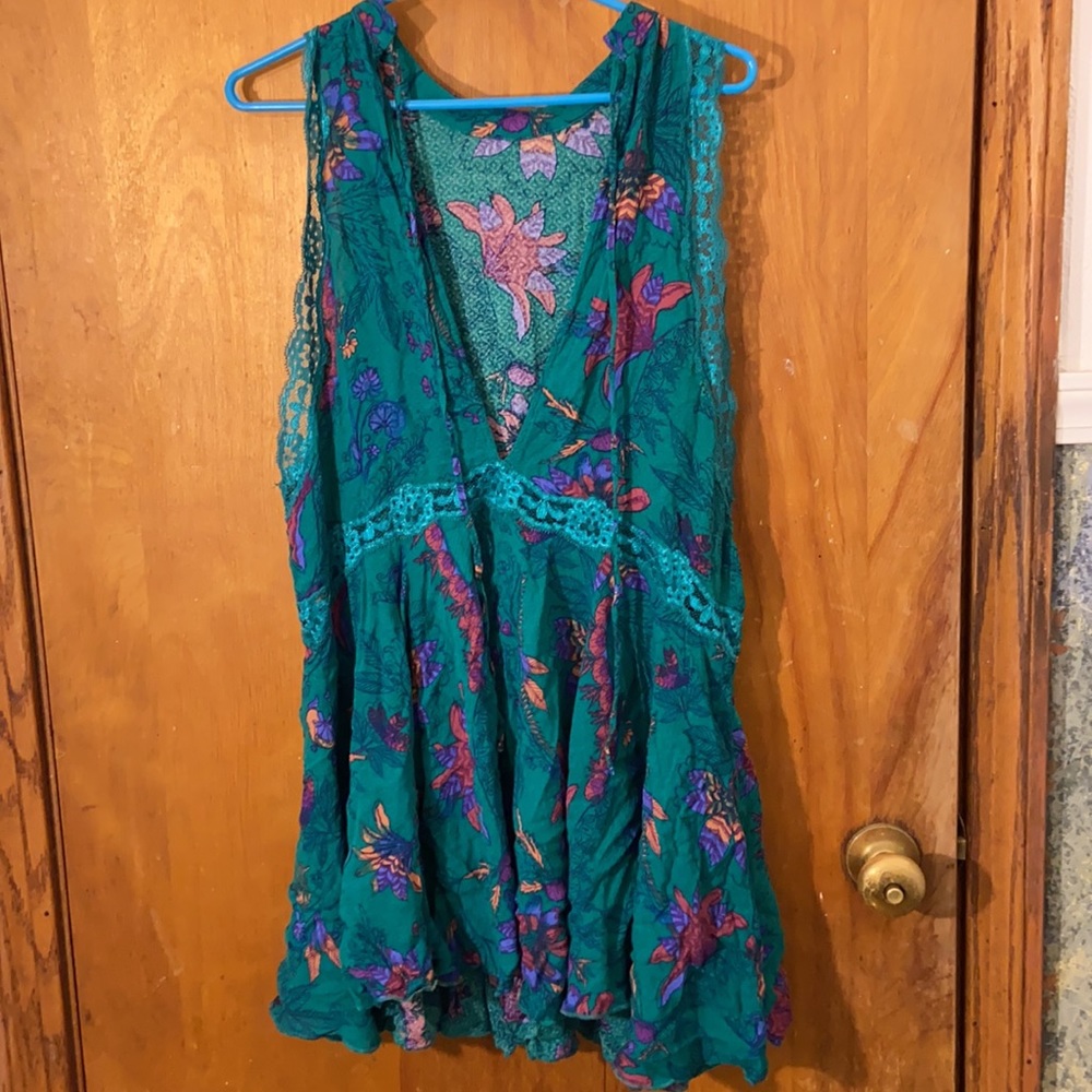 Dress - Picture 2 of 3